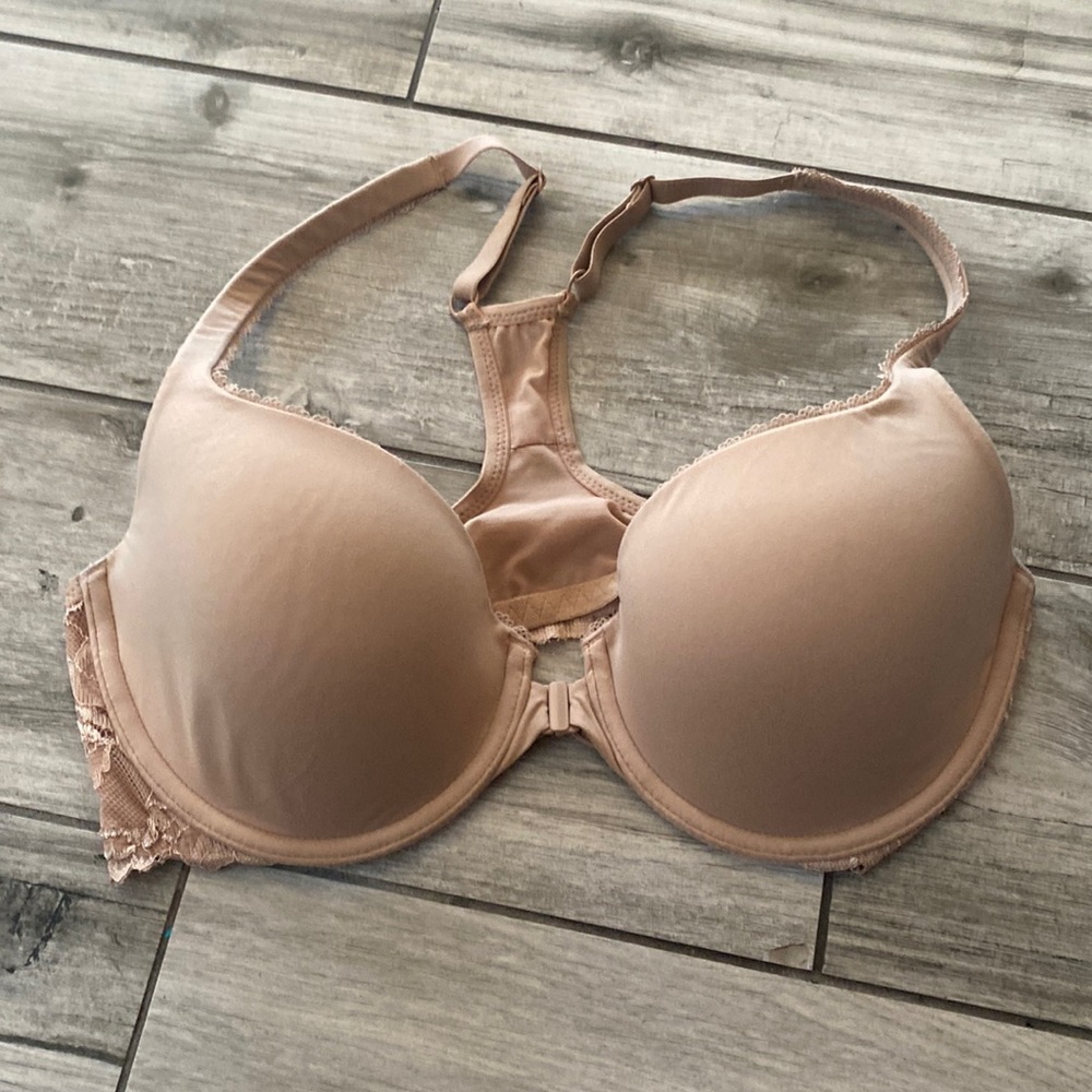 Tan 34c racer back lightly lined wore some lace detail